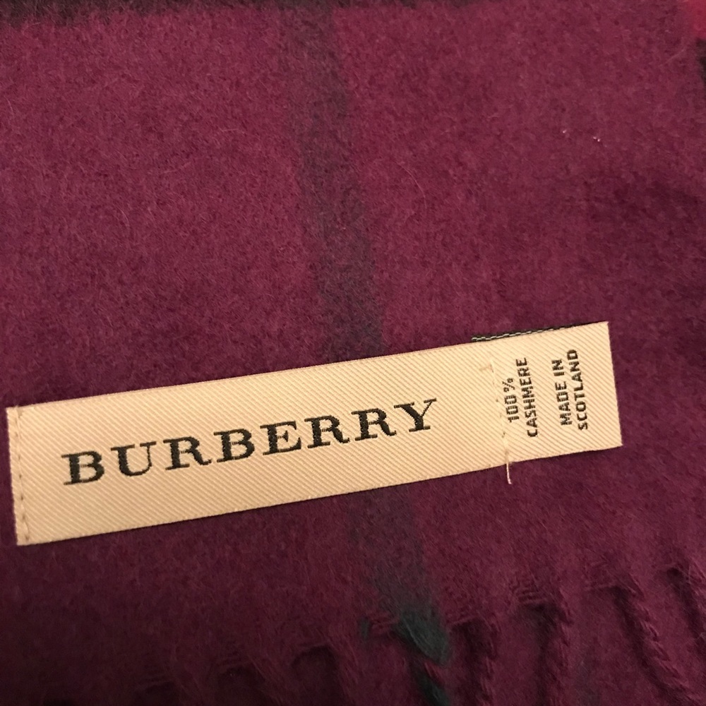 Burberry Cashmere Scarf - Picture 2 of 4